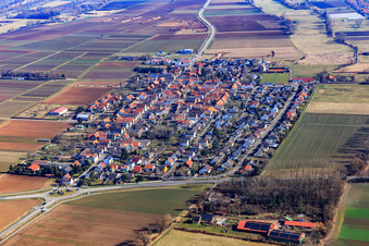 Photographie aérienne de Vue des rues et des maisons dans les quartiers résidentiels à Altdorf dans le département Rhénanie-Palatinat, Allemagne