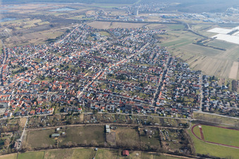 Quartier Oberhausen in Oberhausen-Rheinhausen dans le département Bade-Wurtemberg, Allemagne vue d'en haut