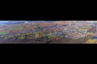 Vue aérienne de Panorama de la ville depuis le sud-ouest à Kandel dans le département Rhénanie-Palatinat, Allemagne
