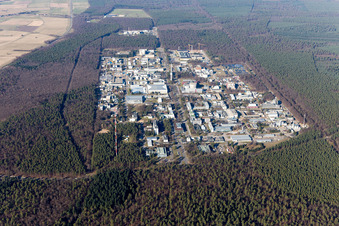 Campus Nord du KIT à le quartier Leopoldshafen in Eggenstein-Leopoldshafen dans le département Bade-Wurtemberg, Allemagne vue du ciel