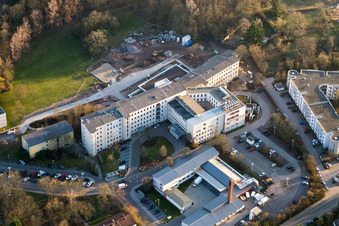 Vue aérienne de Hôpital à Landau in der Pfalz dans le département Rhénanie-Palatinat, Allemagne