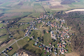 Vue aérienne de Biblisheim dans le département Bas Rhin, France