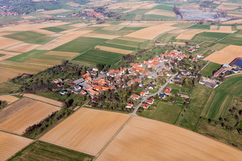 Vue aérienne de Zoebersdorf à Zœbersdorf dans le département Bas Rhin, France