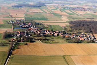 Vue aérienne de Geiswiller dans le département Bas Rhin, France