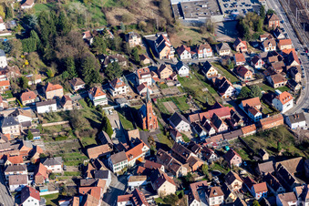 Vue aérienne de Hochfelden dans le département Bas Rhin, France