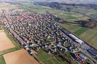 Hochfelden dans le département Bas Rhin, France depuis l'avion