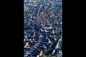 Vue aérienne de Bietlenheim dans le département Bas Rhin, France
