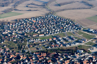 Vue d'oiseau de Gambsheim dans le département Bas Rhin, France
