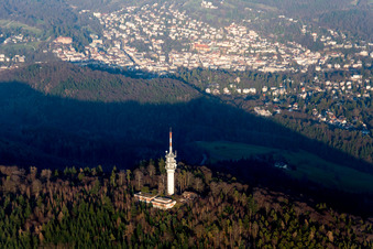 Vue aérienne de Tour de Fremersberg à Baden-Baden dans le département Bade-Wurtemberg, Allemagne