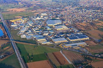 Vue aérienne de Zone industrielle Maslch Sud avec Dachser & Kolb : entreprise de déménagement Logistikzentrum Karlsruhe GmbH, Seifert Logistics Group et DPDDE à Malsch dans le département Bade-Wurtemberg, Allemagne