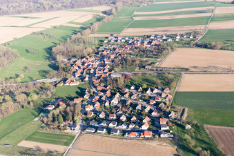 Vue aérienne de Ingolsheim dans le département Bas Rhin, France