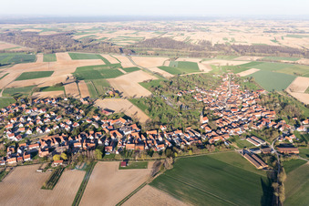 Hunspach dans le département Bas Rhin, France d'en haut