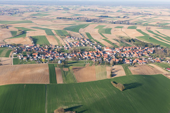 Oberrœdern dans le département Bas Rhin, France du point de vue du drone