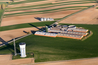 Oberlauterbach dans le département Bas Rhin, France d'un drone