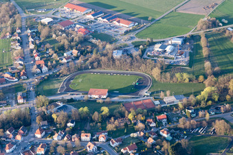 Lauterbourg dans le département Bas Rhin, France d'un drone