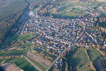 Vue aérienne de Lauterbourg dans le département Bas Rhin, France