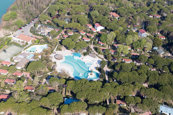 Lignano Riviera dans le département Frioul-Vénétie Julienne, Italie hors des airs