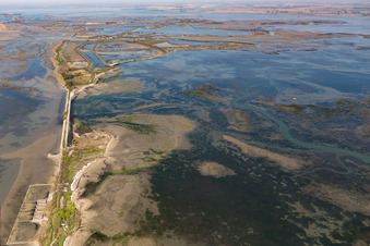 Grado dans le département Gorizia, Italie d'un drone