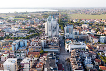 Vue d'oiseau de Lido di Jesolo dans le département Metropolitanstadt Venedig, Italie