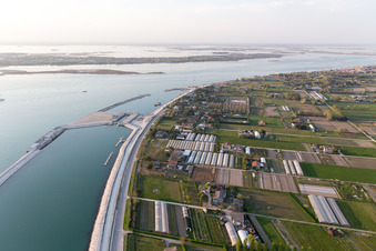Vue oblique de Punta Sabbioni dans le département Vénétie, Italie
