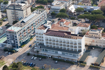 Vue oblique de Cesenatico dans le département Forlì-Cesena, Italie