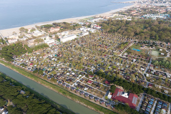 Zadina Pineta dans le département Émilie-Romagne, Italie vue d'en haut