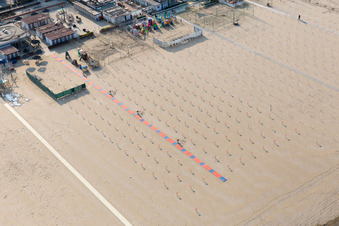 Pinarella dans le département Émilie-Romagne, Italie d'en haut