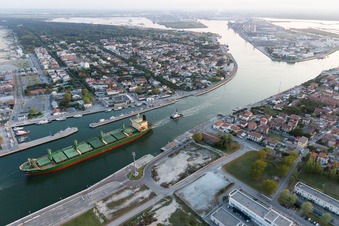 Porto Corsini dans le département Émilie-Romagne, Italie d'en haut
