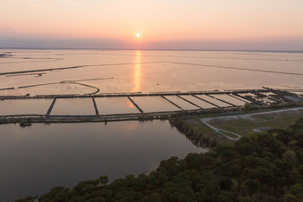 Vue oblique de La Cascina dans le département Émilie-Romagne, Italie
