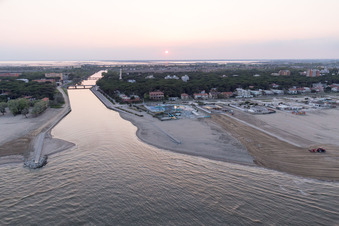 Lido degli Estensi dans le département Émilie-Romagne, Italie d'en haut