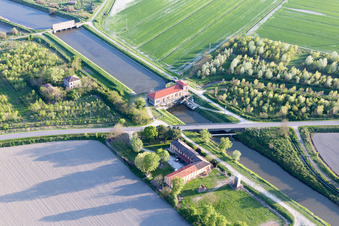 Vue aérienne de Porto Garibaldi dans le département Émilie-Romagne, Italie