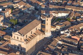 Comacchio dans le département Ferrara, Italie vue d'en haut