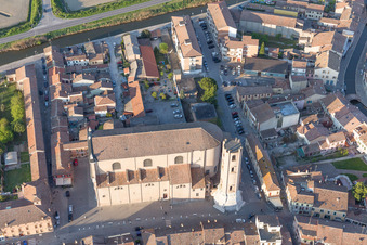 Comacchio dans le département Ferrara, Italie vue du ciel