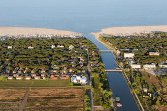 Lido degli Estensi dans le département Émilie-Romagne, Italie hors des airs
