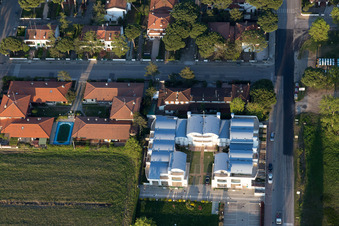Lido degli Estensi dans le département Émilie-Romagne, Italie depuis l'avion