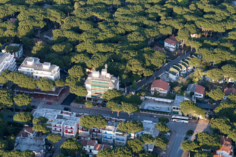 Lido degli Estensi dans le département Émilie-Romagne, Italie vue du ciel
