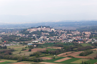 Aonedis di Qua