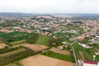 Vue aérienne de San Daniele del Friuli dans le département Udine, Italie