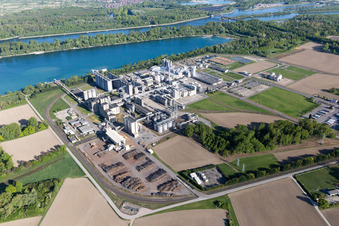 Beinheim dans le département Bas Rhin, France du point de vue du drone