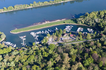 Beinheim dans le département Bas Rhin, France depuis l'avion