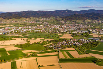 Vue aérienne de Bühl dans le département Bade-Wurtemberg, Allemagne