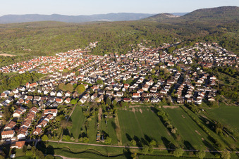 Vue aérienne de Quartier Haueneberstein in Baden-Baden dans le département Bade-Wurtemberg, Allemagne