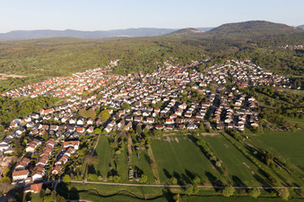 Vue aérienne de Quartier Haueneberstein in Baden-Baden dans le département Bade-Wurtemberg, Allemagne