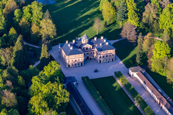 Château préféré à Förch à le quartier Förch in Rastatt dans le département Bade-Wurtemberg, Allemagne vue du ciel