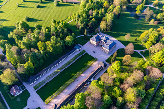 Château préféré à Förch à le quartier Förch in Rastatt dans le département Bade-Wurtemberg, Allemagne vue d'en haut