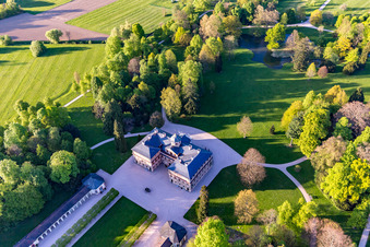 Château préféré à Förch à le quartier Förch in Rastatt dans le département Bade-Wurtemberg, Allemagne depuis l'avion