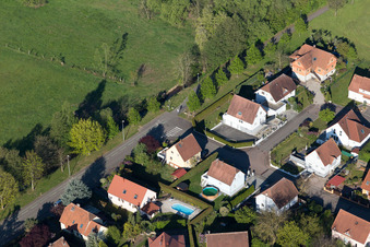 Quartier Altenstadt in Wissembourg dans le département Bas Rhin, France depuis l'avion