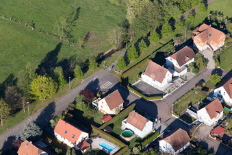 Enregistrement par drone de Quartier Altenstadt in Wissembourg dans le département Bas Rhin, France