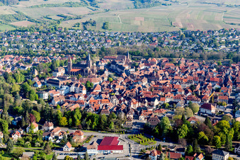 Wissembourg dans le département Bas Rhin, France depuis l'avion