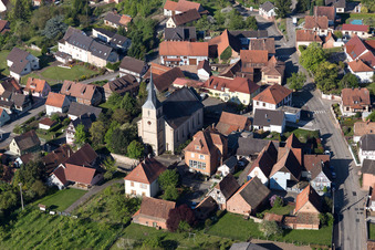 Vue aérienne de Gunstett dans le département Bas Rhin, France